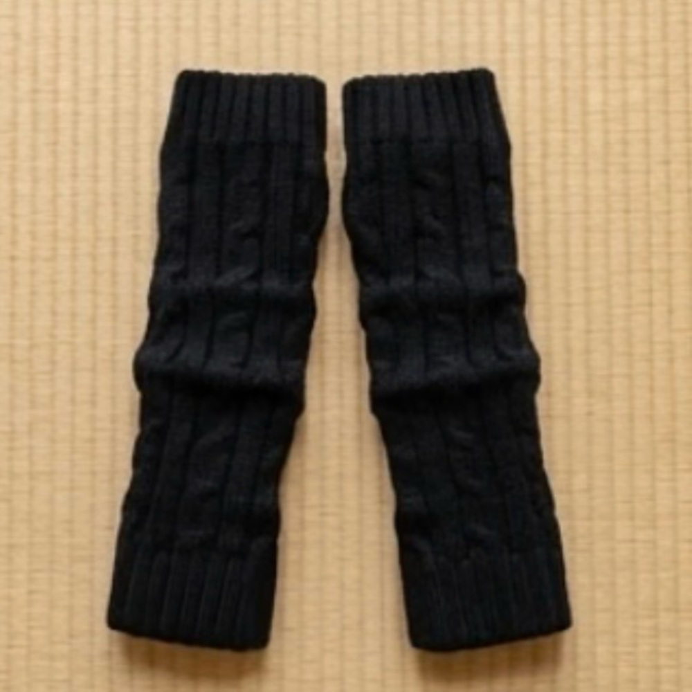 Maison Nakimoto Tokyo Black Knit Hand Warmers, OS